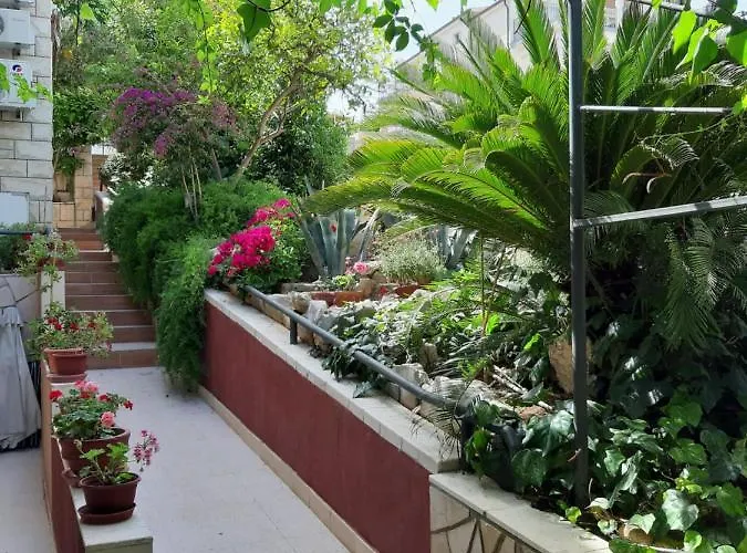 Tania Διαμέρισμα *