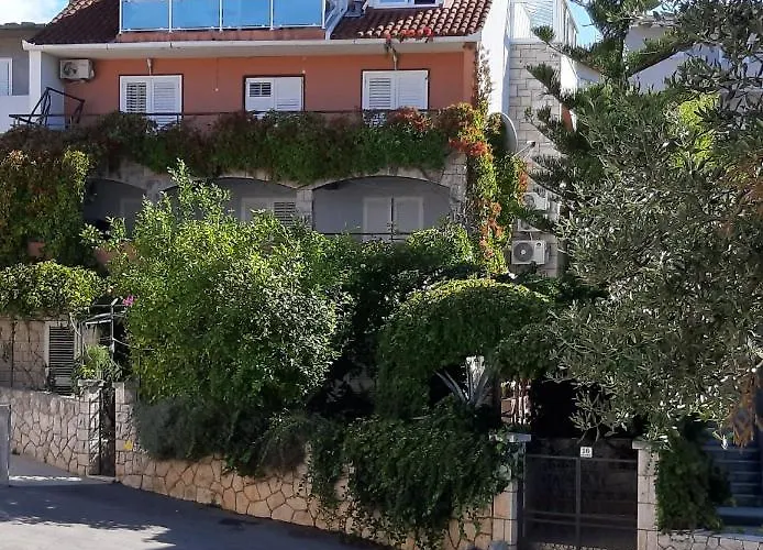 Tania Apartment Hvar Town